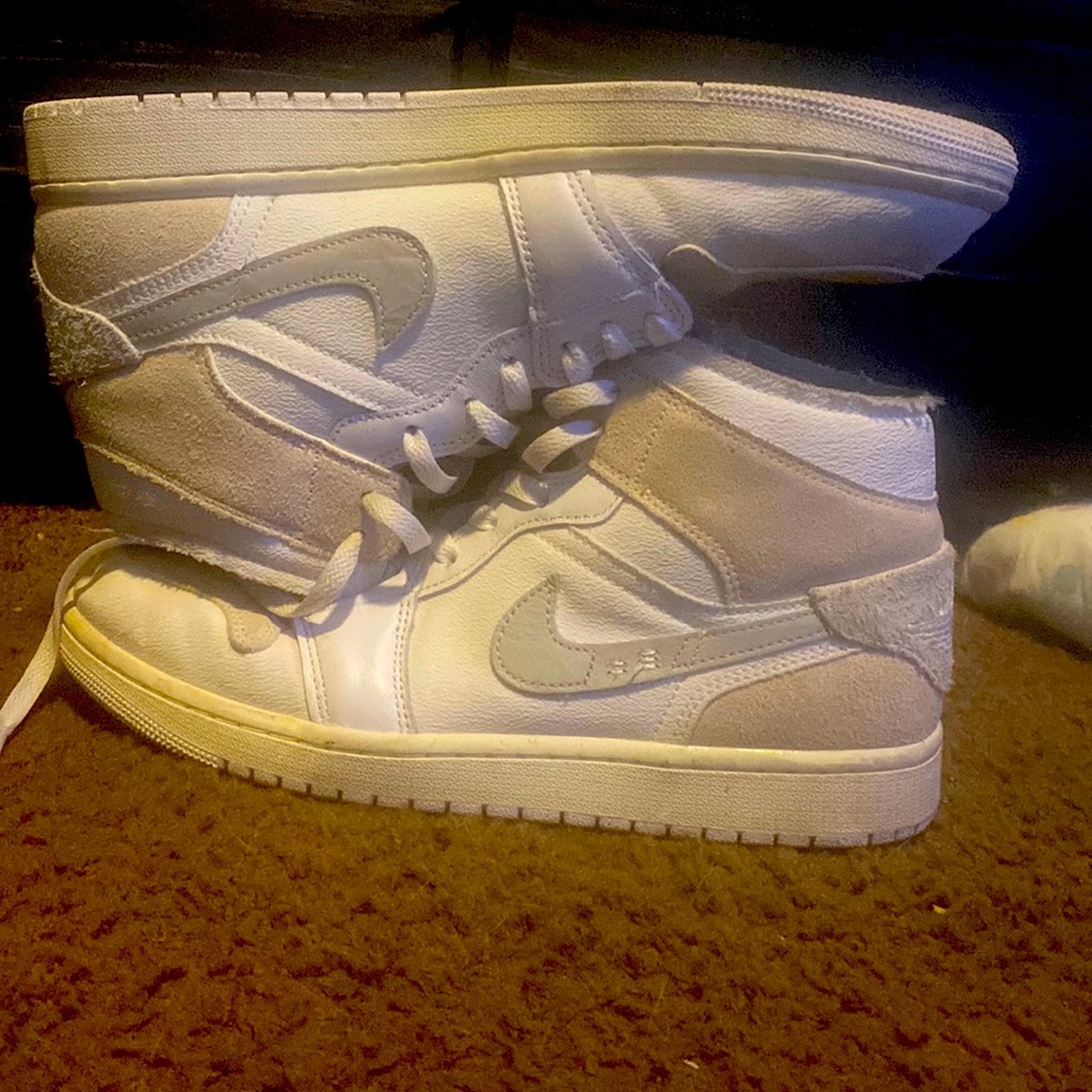 Jordan 1 SE craft inside out white sail